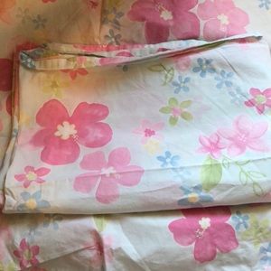 Pottery barn floral toddler sheet set